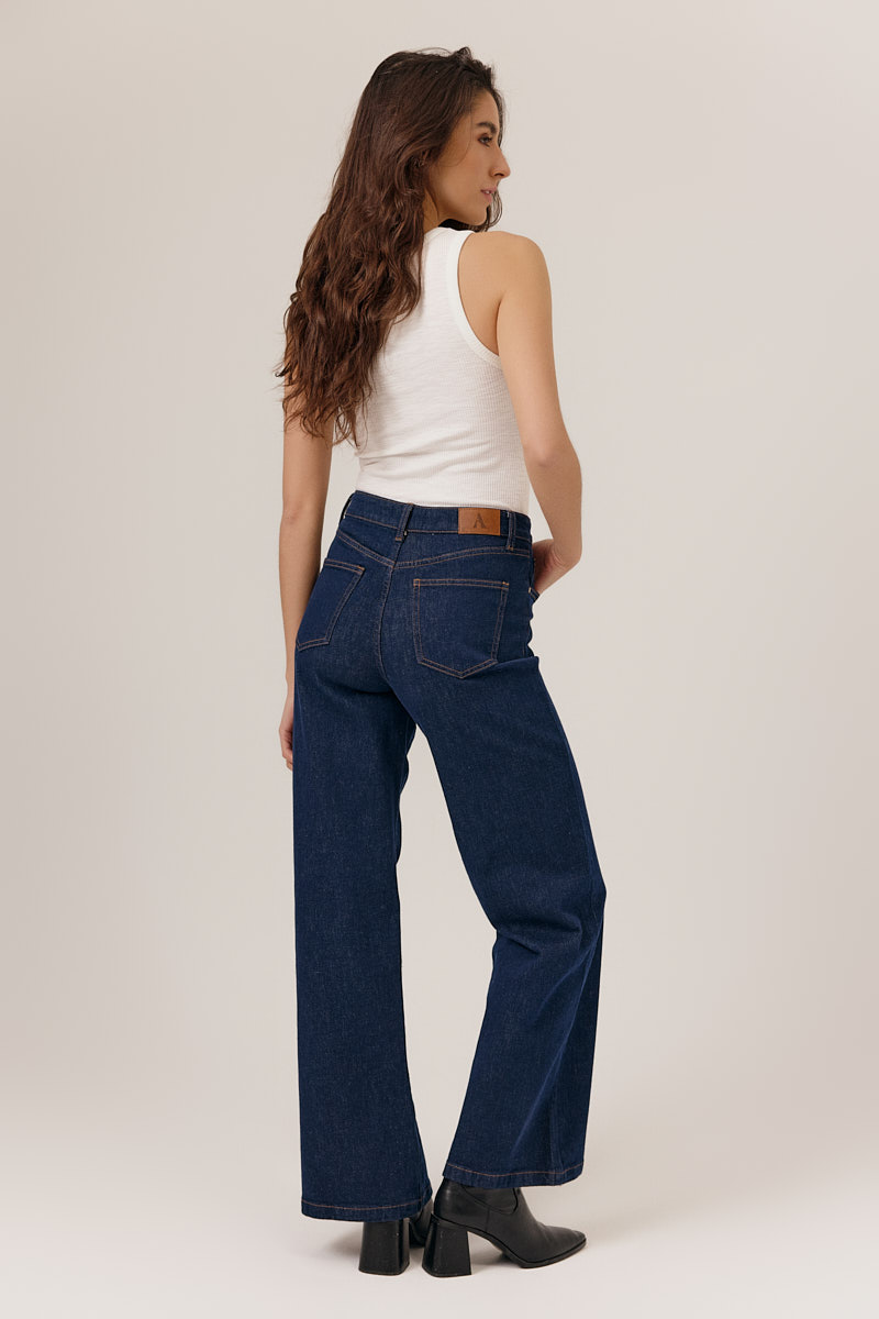 PANTALÓN VAQUERO ELBA COLOR AZUL OSCURO 2